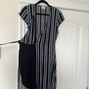 Wilfred Free Aritzia Jessa MIDI Wrap Dress Navy